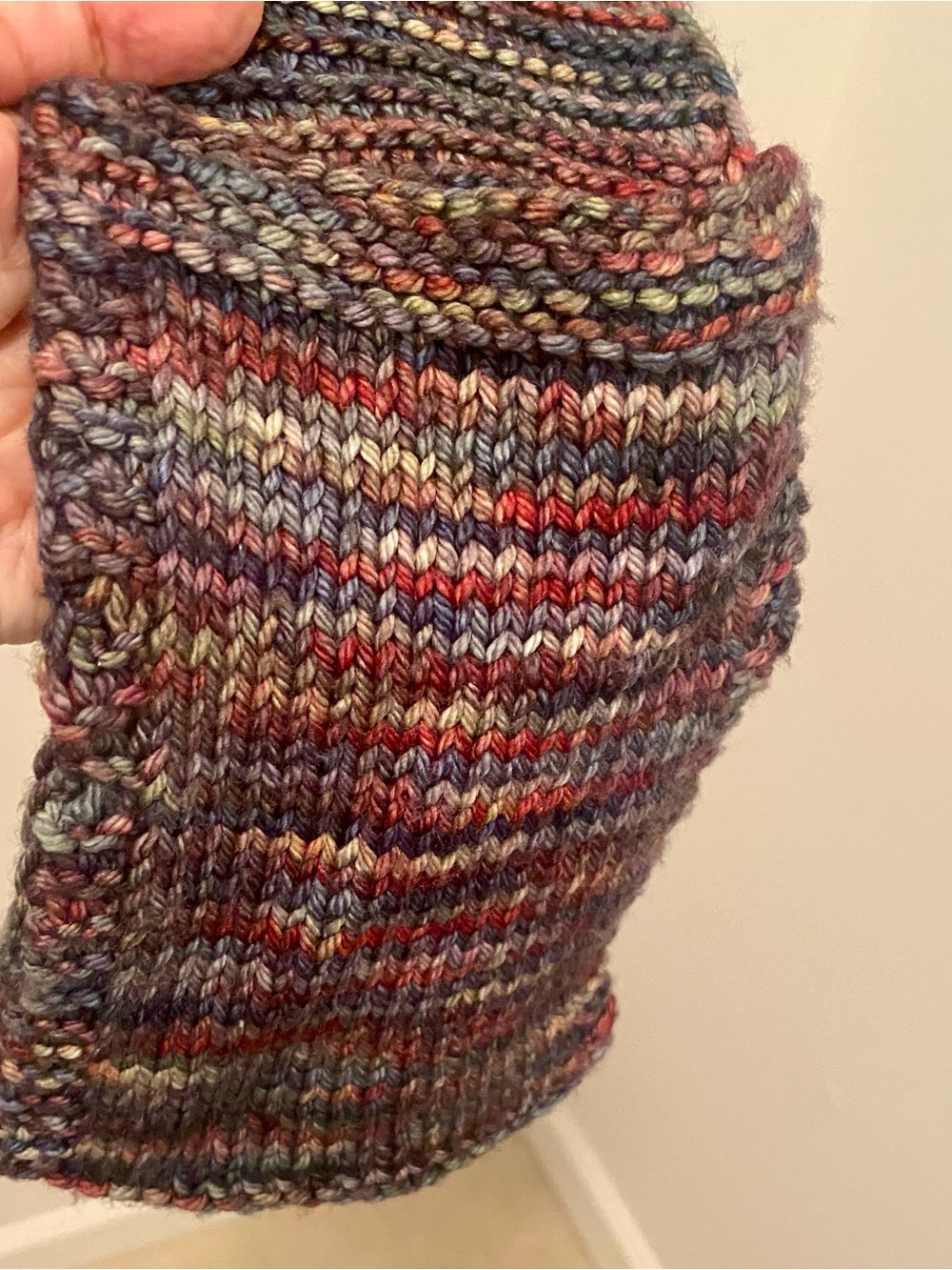 Multi-Color Women’s Scarf With Pockets - Picture 4 of 4